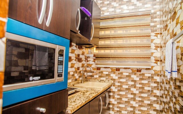 Tobby Royal Suites