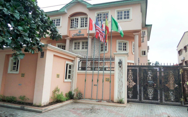 Britannia Hotel & Suites