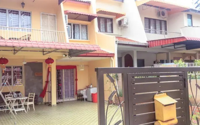 Mystery Holiday Home Melaka