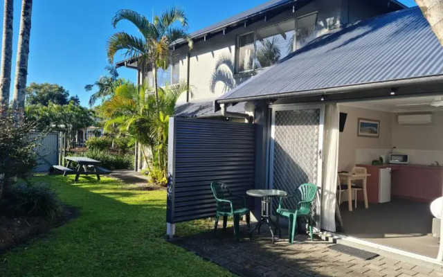 The Park Hotel Motel, Byron Bay