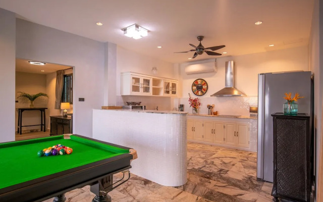 Peaceful 8br Two Pool Panoramic Twin