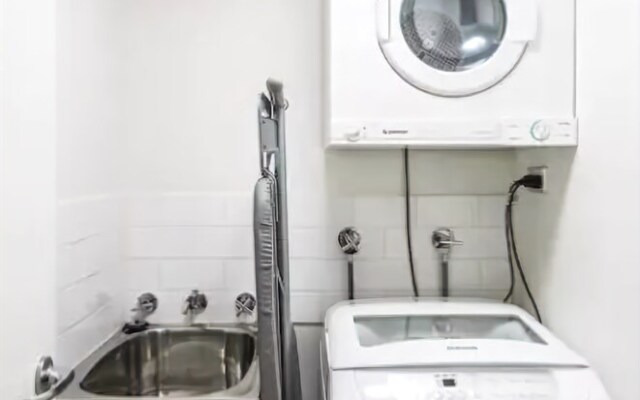 Darling Harbour Spacious Apartment
