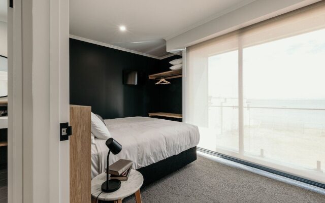 Met Apartments