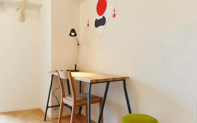 Dwell Urban 7B