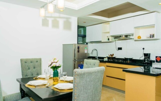 Lux Suites Oasis of Peace Apartments