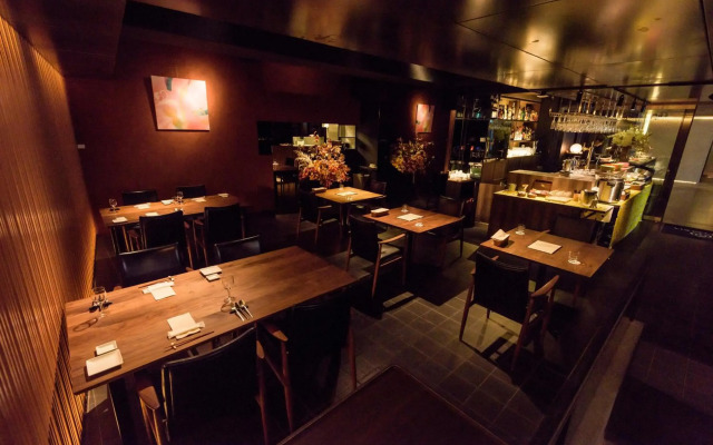 Roppongi Hotel S