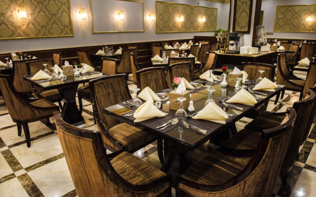 Garden Plaza Hotel Sefah