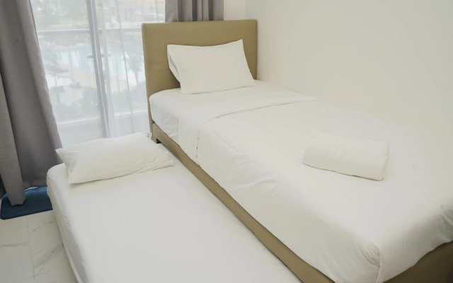 Cozy Stay and Strategic Studio at Sky House Apartment BSD