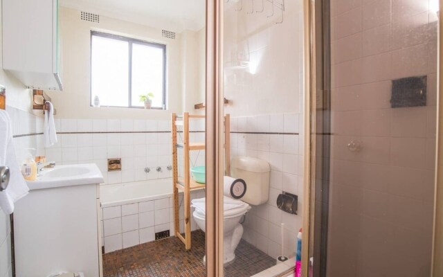 Simple Comfort! 2bed1bath Unit in Meadowbank