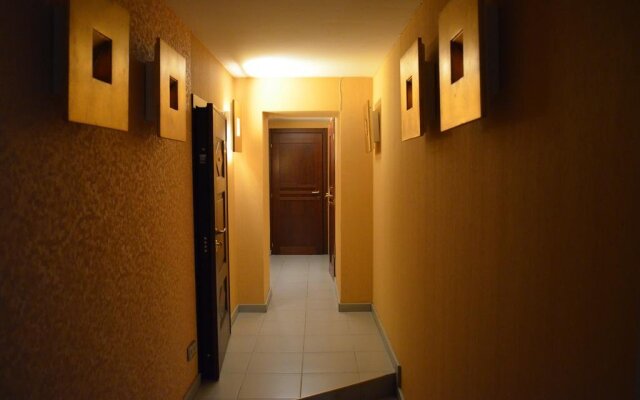 Hostel Holiday Host