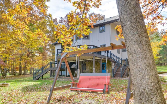 Lakefront Maryland Home - Deck, Grill & Pool Table