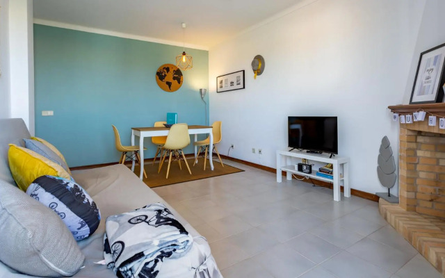 Sun House by LovelyStay