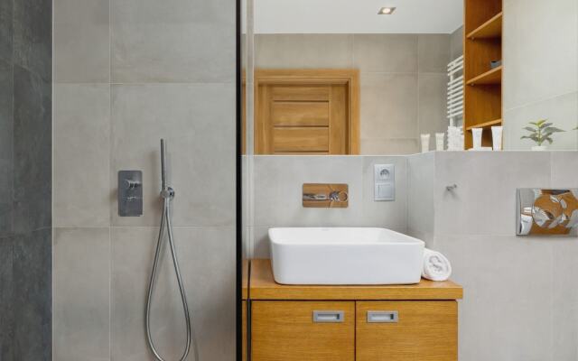 Industrial Apartment Fredry by Renters