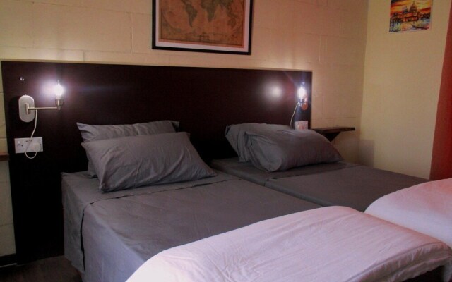 Tal Kapilluna Zebbug Guest House