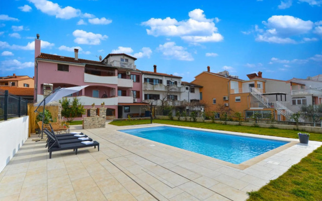 Apartments Violete 742