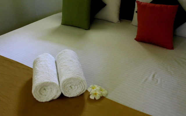 Palm Beach Inn and Sea Shells Cabanas