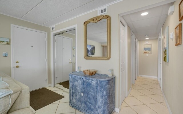 Thunder Island 139d 2 Bedroom Condo by RedAwning