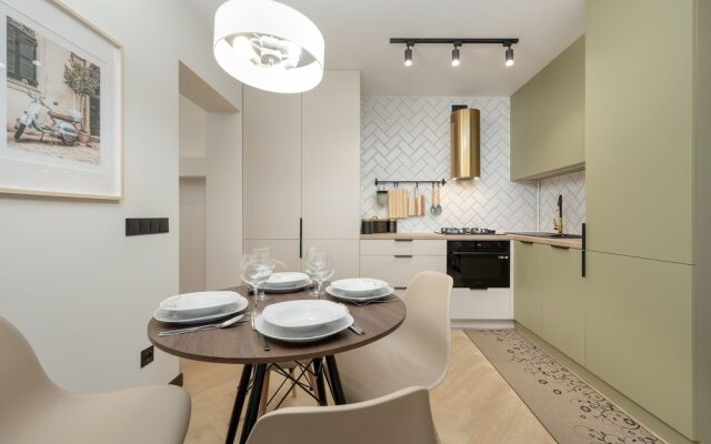 Zielińskiego Apartment by Renters