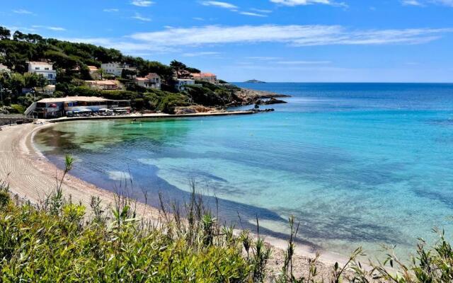 PORTISSOL T1 RDJ CLIM PARKING PRIVATIF 300m PLAGE