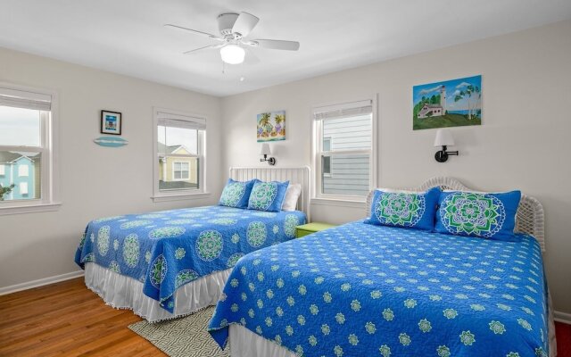 Dream Weaver 4 Bedroom Home by RedAwning