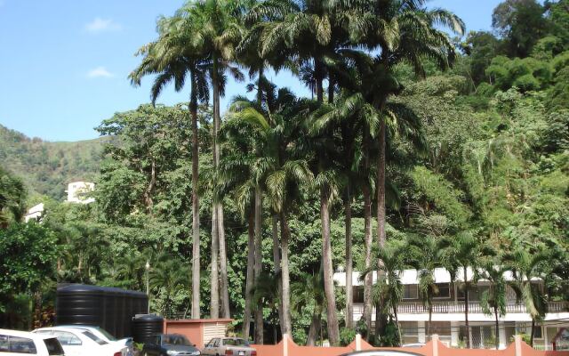 Chaconia Hotel