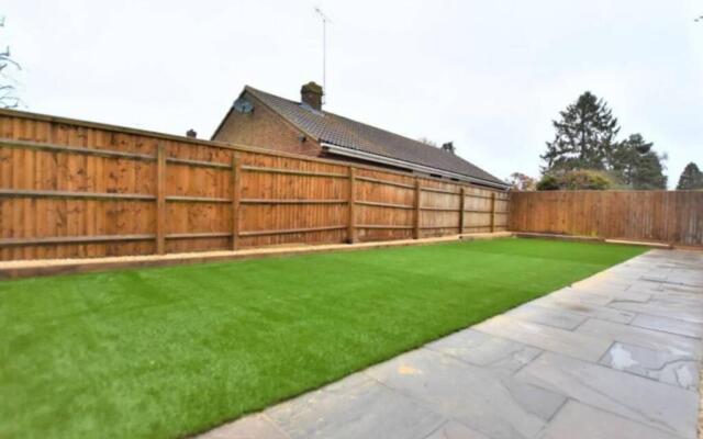 Low Cost, 4 Bed with Parking & Large Garden 08