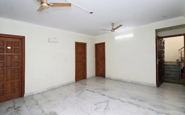 Collection O 28453 Galaxy Hotel