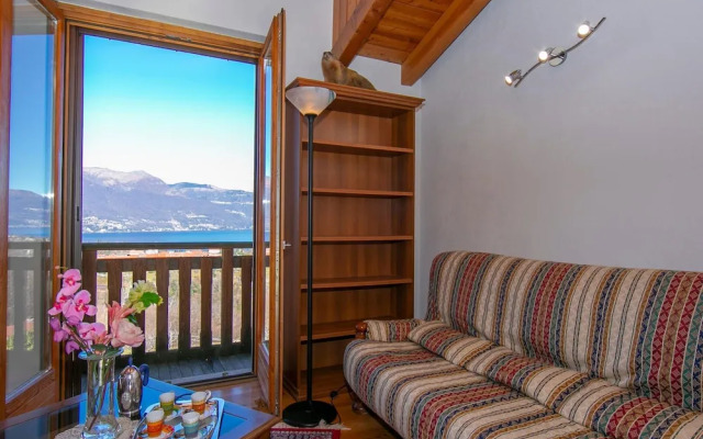 Il Lago Blu Loft With Pool