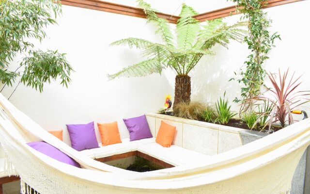 Vibrant and Quirky Garden Flat Central Brighton