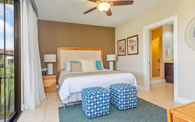 Well-decorated 3rd-floor unit with unique designs and mountainview in Coco