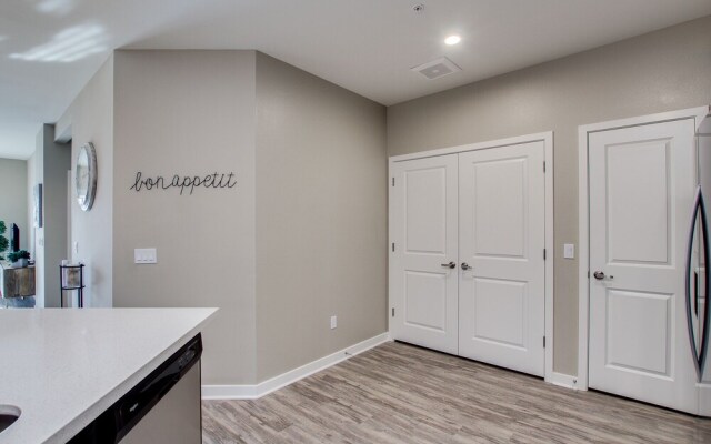Queen Creek #356 - 2 Br Condo