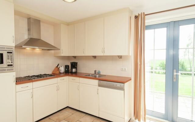 Boutique Villa With Sauna in Stavoren