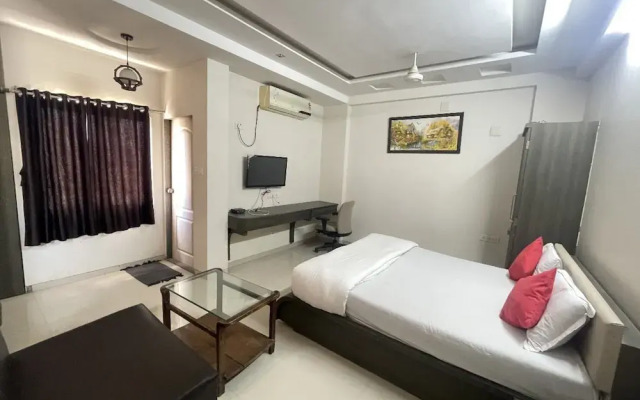 Goroomgo Narayan Executive Gujrat