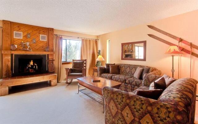 Pine Ridge Condominiums