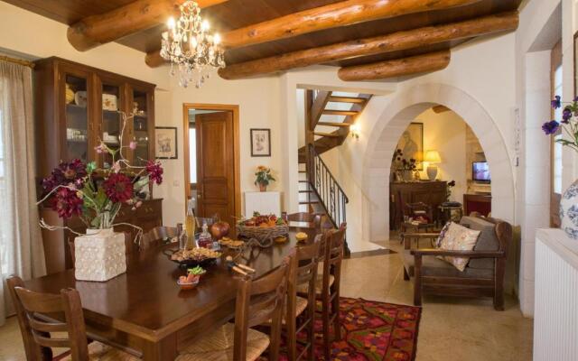 Maria's panoramic seaview House