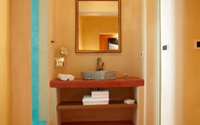 Voreina Gallery Suites