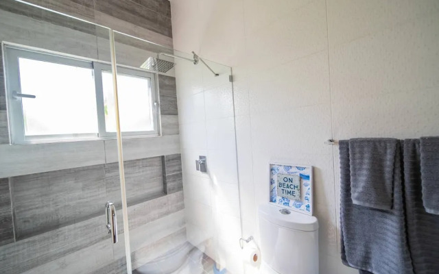 Amazing 2br Villa Near Surfing Beaches!