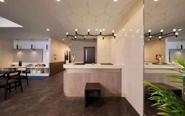 Tennoji Crystal Hotel