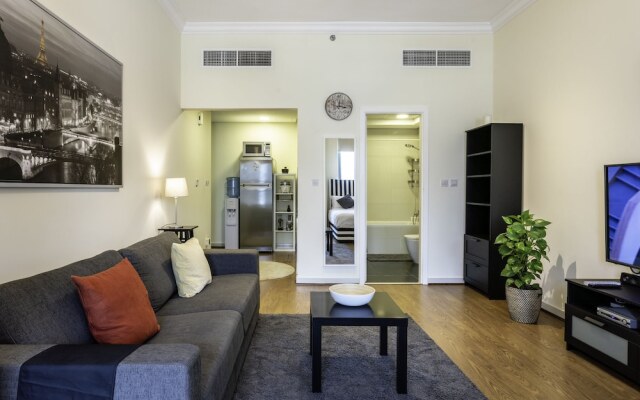 One Perfect Stay - Studio Executive Bay