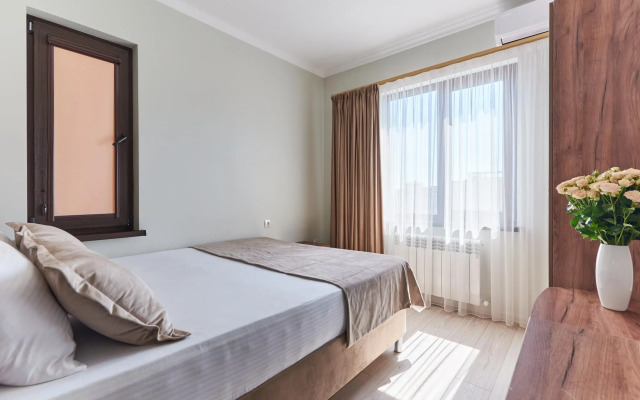 Эмилия by Sun City Hotels (Эмилия бай Сан Сити Хотелс)