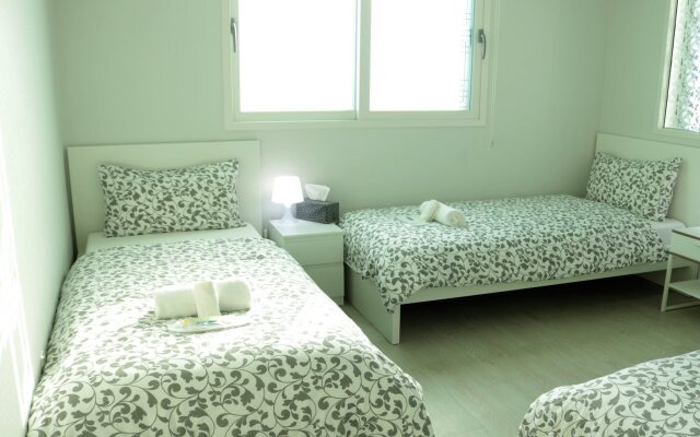 KORUS Guesthouse - Hostel