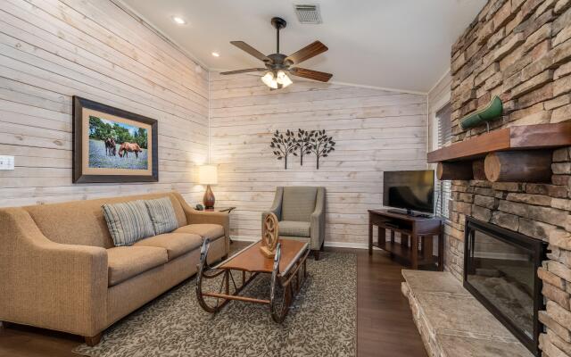 Holiday Inn Club Vacations Piney Shores Resort at Lake Conroe by IHG