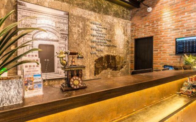 J Vspace Art Hotel