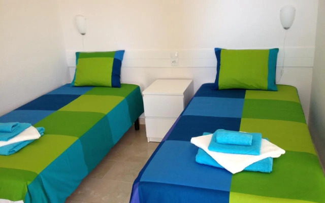 Holiday Apartment 5 min to Levante beach