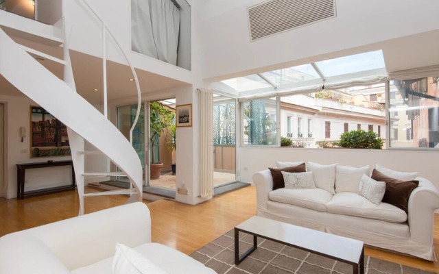 RSH Lucina Design Terrace Apartment
