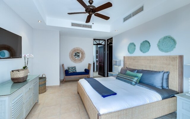 Perfect Oceanfront Retreat for Your Family