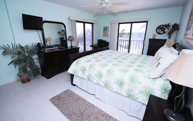 Reef Club 103