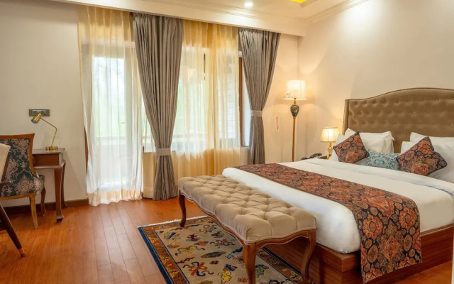 Hotel Gyalpo Residency - A Mountain View Luxury Hotel in Leh
