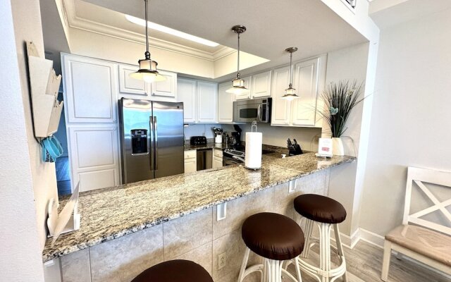 Sea Shell 3 Bedroom Townhouse by RedAwning