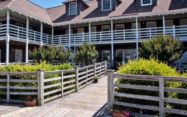 The First Colony Inn